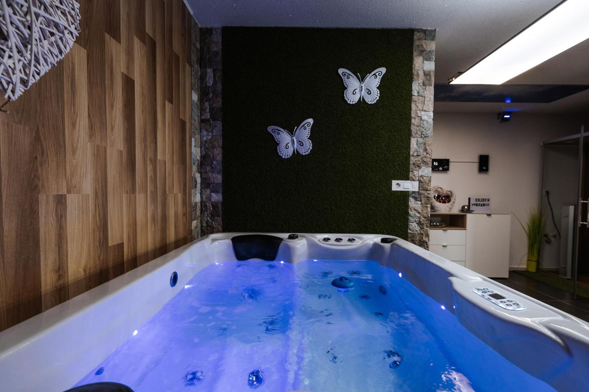 Tanja S Holiday Home In Nature With Sauna And Hot Tub Gorica pri Slivnici Экстерьер фото
